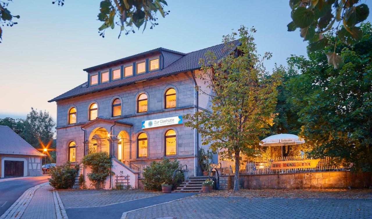 Zur Glashuette Landpension Fabrikschleichach Luaran gambar